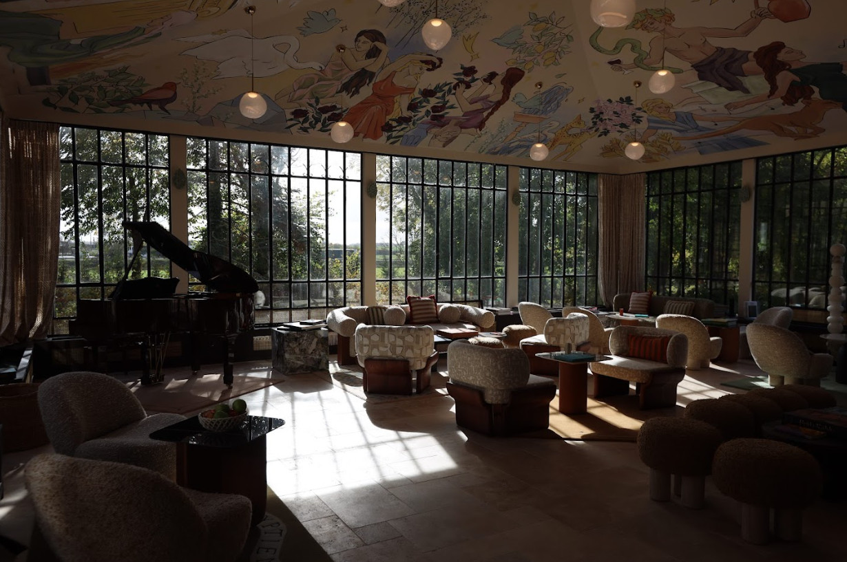 Hôtel Verneuil la douce : un sanctuaire artistique en Normandie