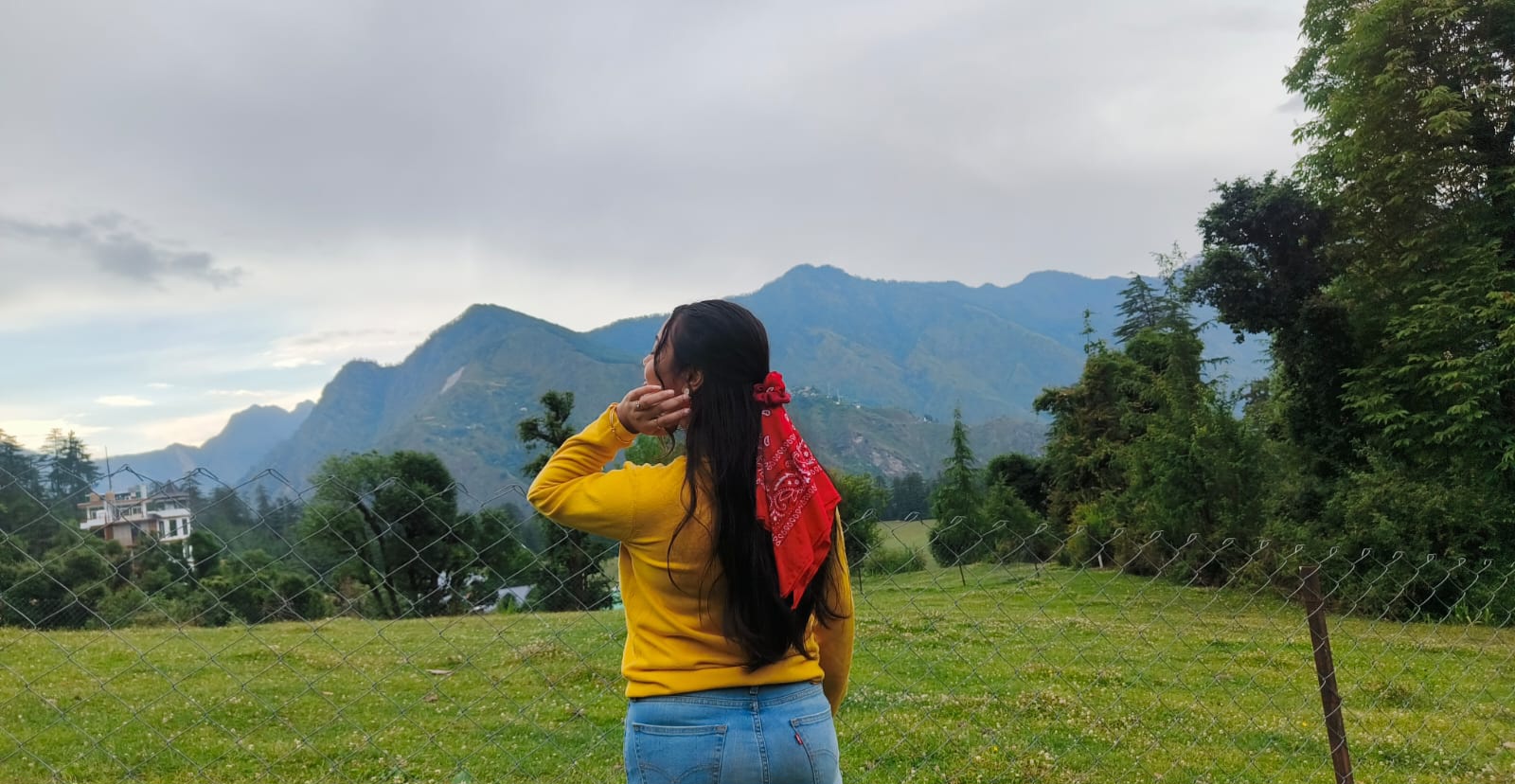 I Spent Most of My 20s Trying To Become “That Girl”. Now I Just Want To Become Myself